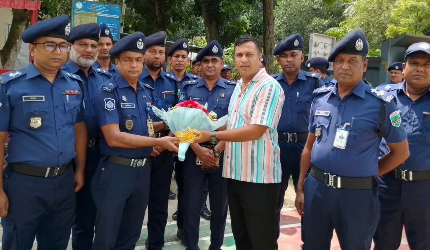 ধুনট থানায় নবাগত অতিরিক্ত পুলিশ সুপার: থানা কেন্দ্রিক সেবা সহজ করার তাগিদ